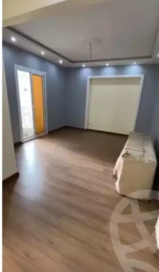 https://aqarmap.com.eg/en/listing/4332020-for-sale-alexandria-bolekly-wnjdt