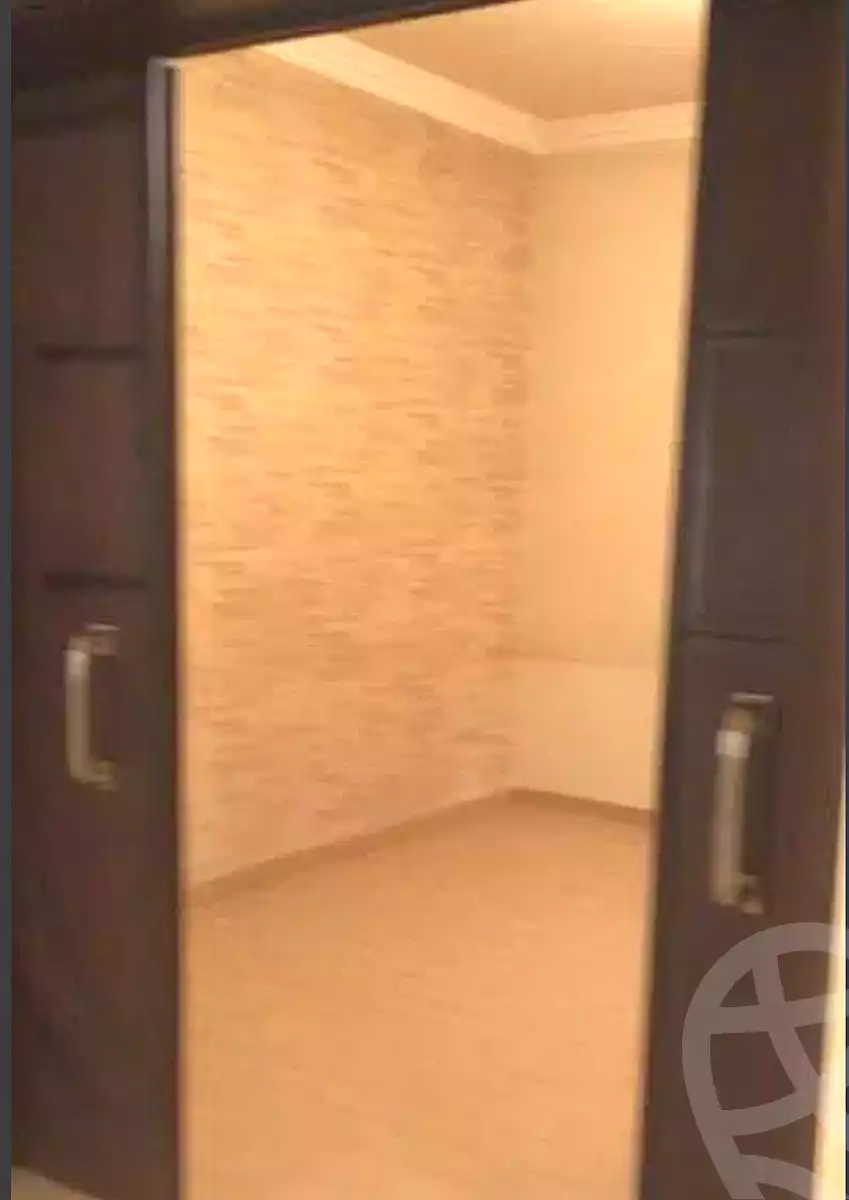 https://aqarmap.com.eg/en/listing/4333212-for-sale-zahraa-nasr-city-housny-mobarak-st