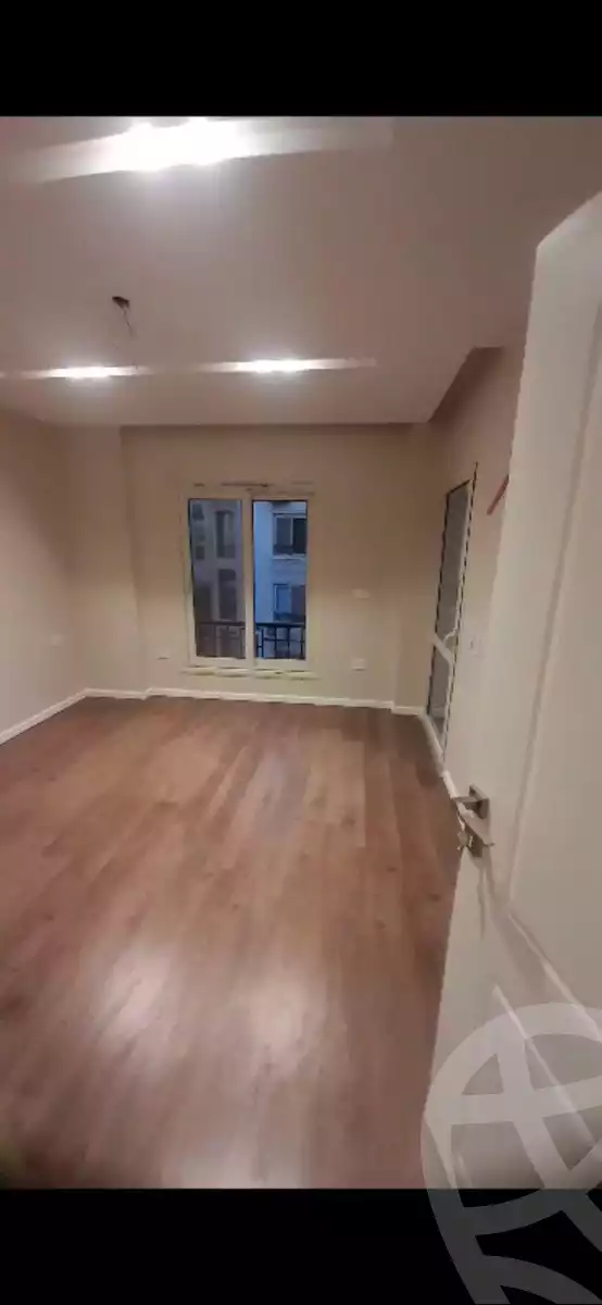 https://aqarmap.com.eg/ar/listing/4335488-for-sale-cairo-new-cairo-compounds-stwn-ryzydns-by-ar-y-llttwyr