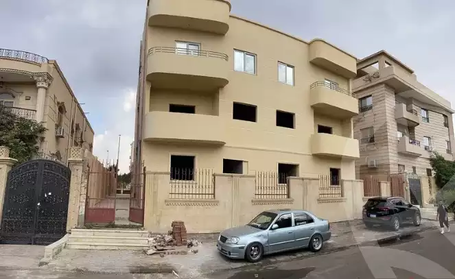 https://aqarmap.com.eg/en/listing/4336556-for-sale-cairo-al-oubour-el-hay-el-sades-abo-bakr-el-sedeek-st