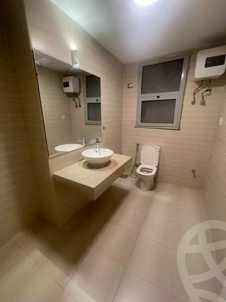 https://aqarmap.com.eg/en/listing/4342585-for-rent-cairo-6th-of-october-compound-palm-parks