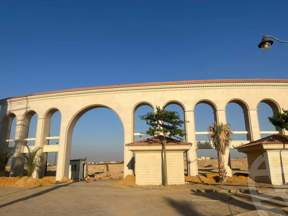 https://aqarmap.com.eg/en/listing/4342697-for-sale-cairo-el-sheikh-zayed-city-compounds-kmbwnd-fyldj-wyst-dr-llttwyr
