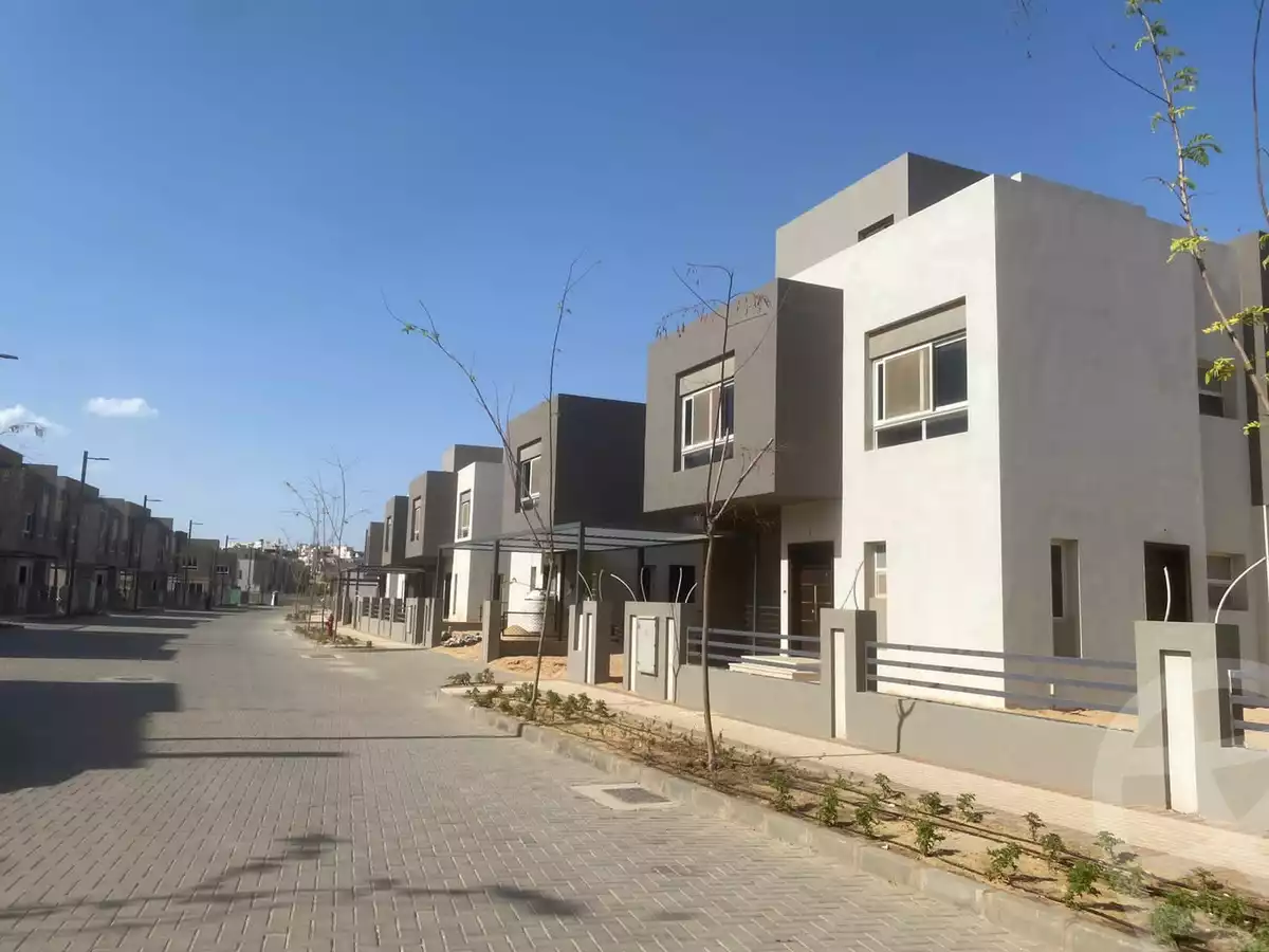https://aqarmap.com.eg/en/listing/4344881-for-sale-cairo-el-sheikh-zayed-city-compounds-in-sheikh-zayed-etapa
