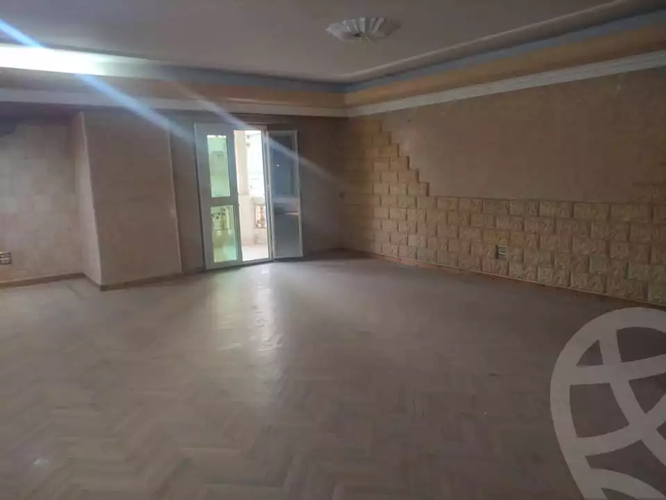https://aqarmap.com.eg/ar/listing/4349279-for-rent-cairo-mokattam-shareaa-9