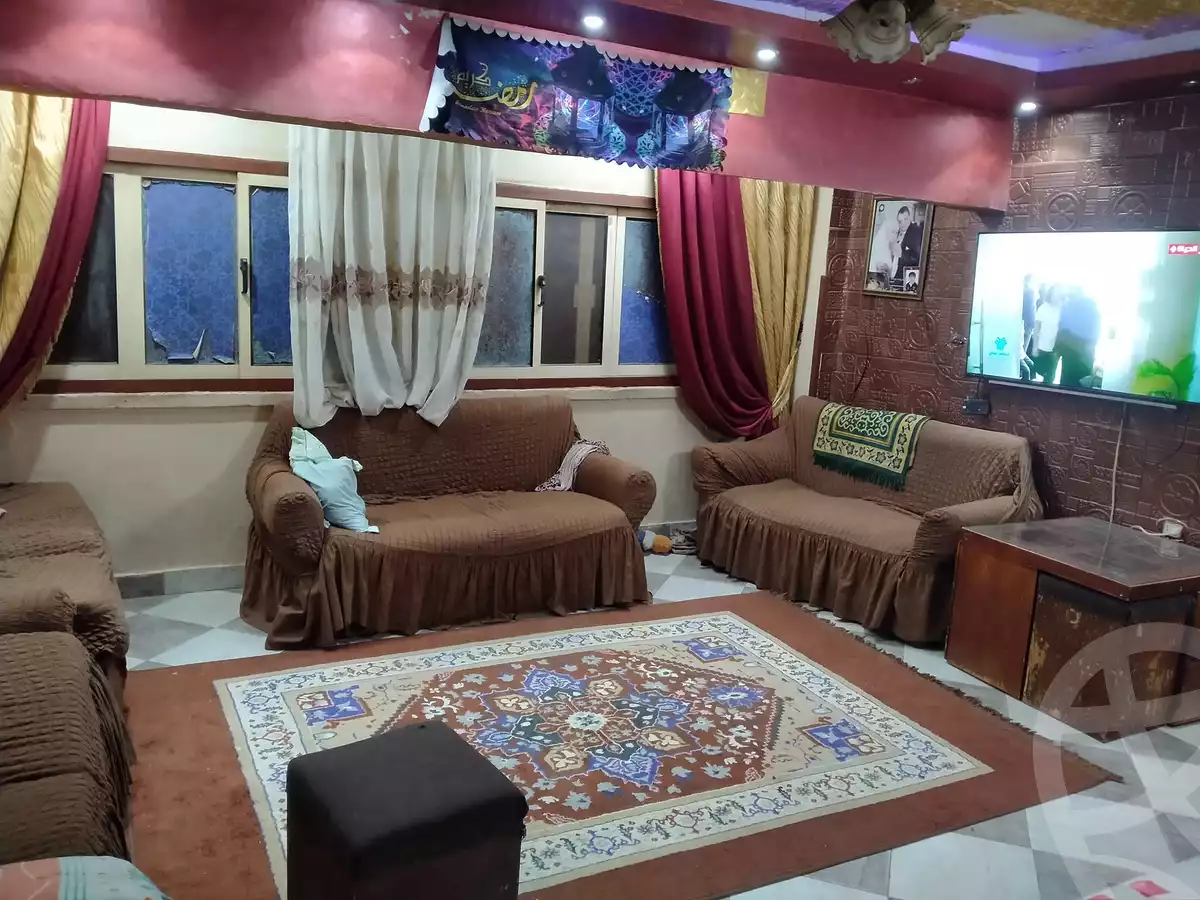 https://aqarmap.com.eg/ar/listing/4354403-for-sale-cairo-shoubra-jzyr-bdrn-haret-rod-al-farag