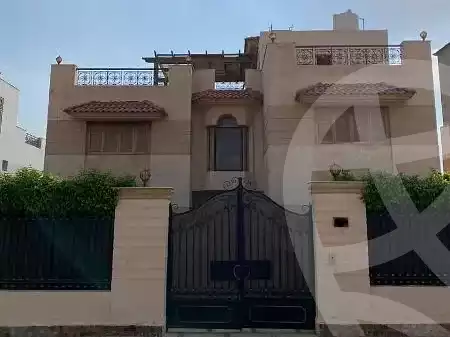 https://aqarmap.com.eg/ar/listing/4356202-for-sale-cairo-el-sheikh-zayed-city-compounds-in-sheikh-zayed-royal-city