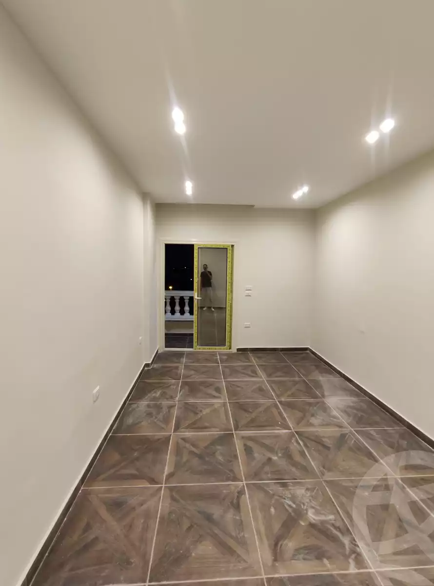https://aqarmap.com.eg/en/listing/4357388-for-sale-cairo-el-sheikh-zayed-city-shr-lbstn