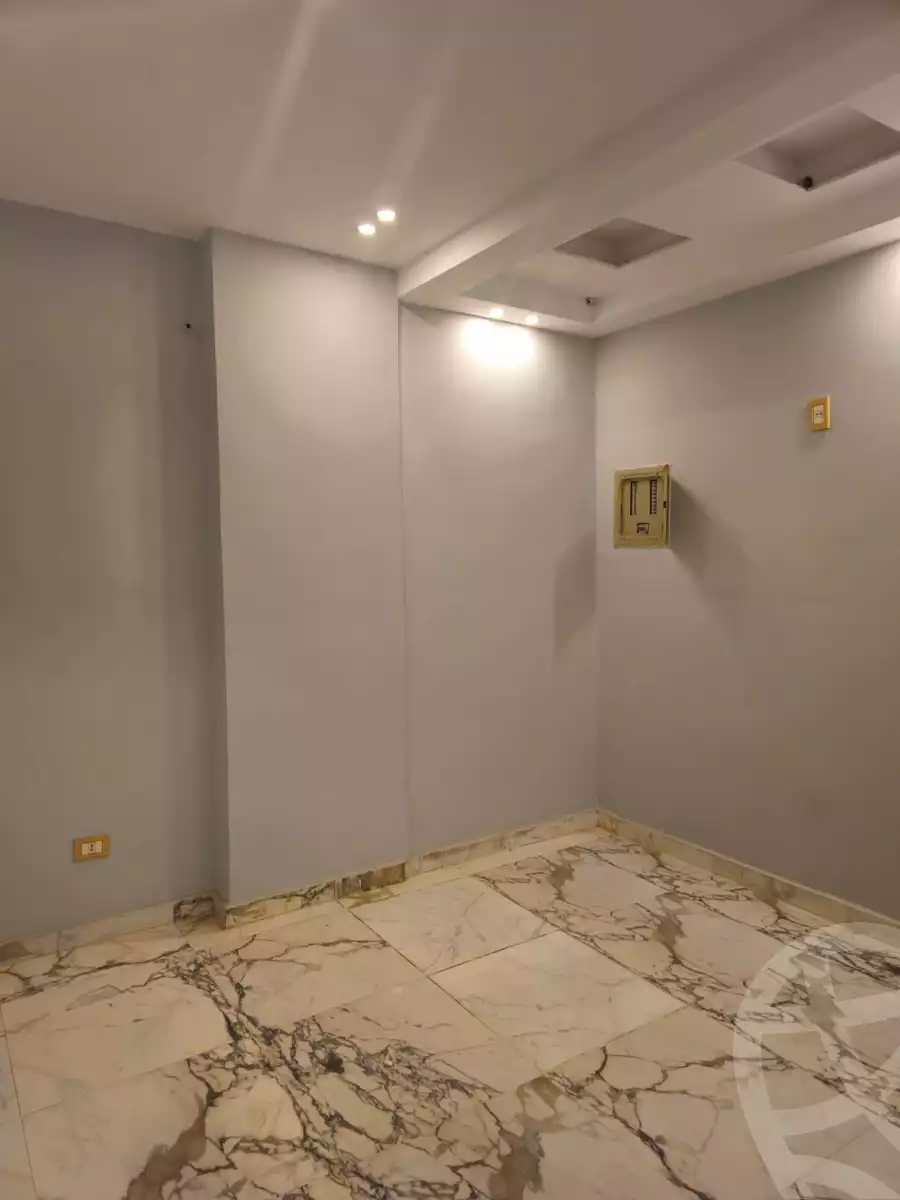 https://aqarmap.com.eg/ar/listing/4358584-for-sale-cairo-cairo-hdyq-lhrm-lmntqh