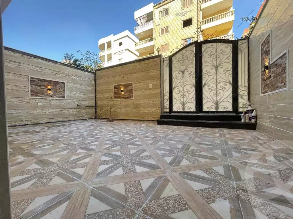https://aqarmap.com.eg/en/listing/4358601-for-sale-cairo-hdyq-lhrm--mntq-z