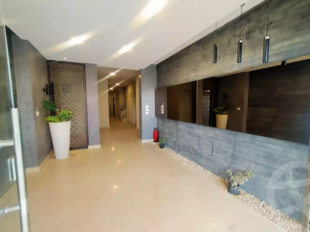 https://aqarmap.com.eg/en/listing/4360374-for-sale-cairo-new-cairo-compounds-the-address-east
