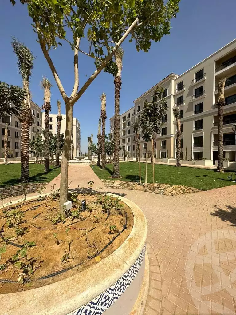 https://aqarmap.com.eg/en/listing/4361529-for-sale-cairo-el-sheikh-zayed-city-compounds-kmbwnd-fyldj-wyst-dr-llttwyr