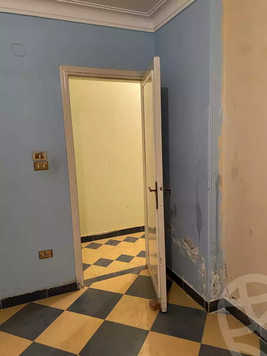 https://aqarmap.com.eg/ar/listing/4366408-for-sale-cairo-ain-shams-ain-shams-el-sharkia-sedky-st