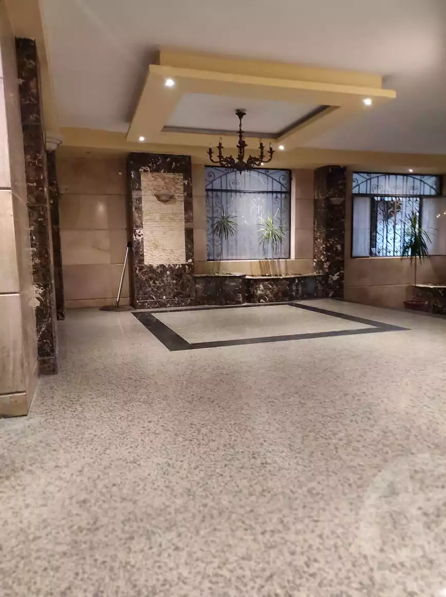 https://aqarmap.com.eg/ar/listing/4366471-for-sale-cairo-heliopolis-el-mahkama-square-abou-bakr-el-sedeek-st
