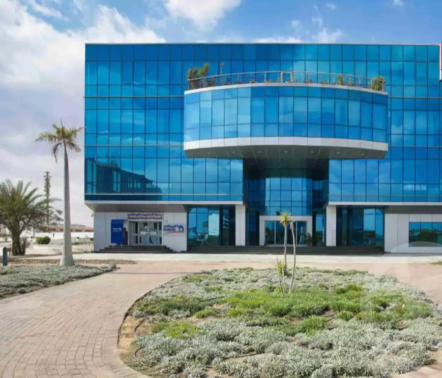https://aqarmap.com.eg/ar/listing/4368314-for-sale-cairo-alex-cairo-desert-road-smart-village-y-r-sy-byzns-brk-sfrykw-llstthmr-l-qry