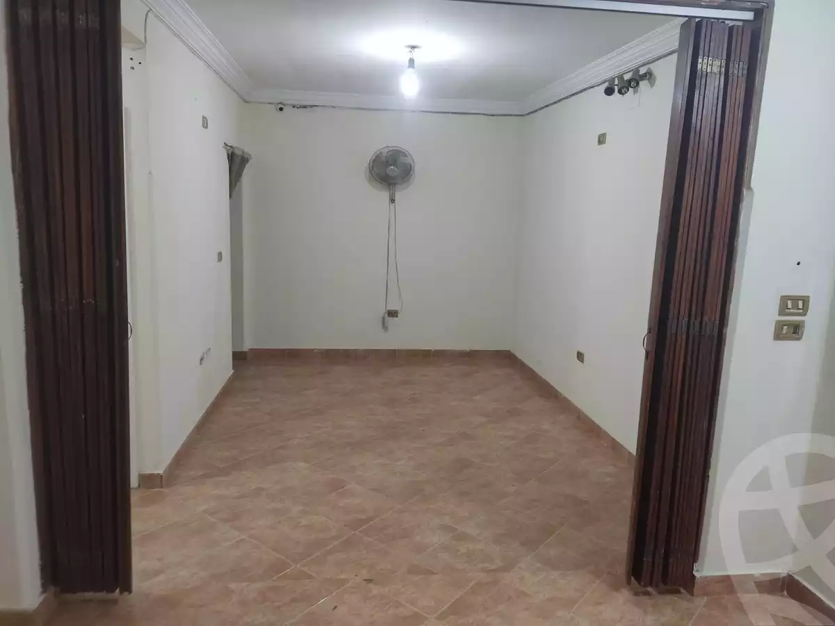 https://aqarmap.com.eg/ar/listing/4373720-for-sale-cairo-helwan-mnshy-yn-hlwn-mansour-st