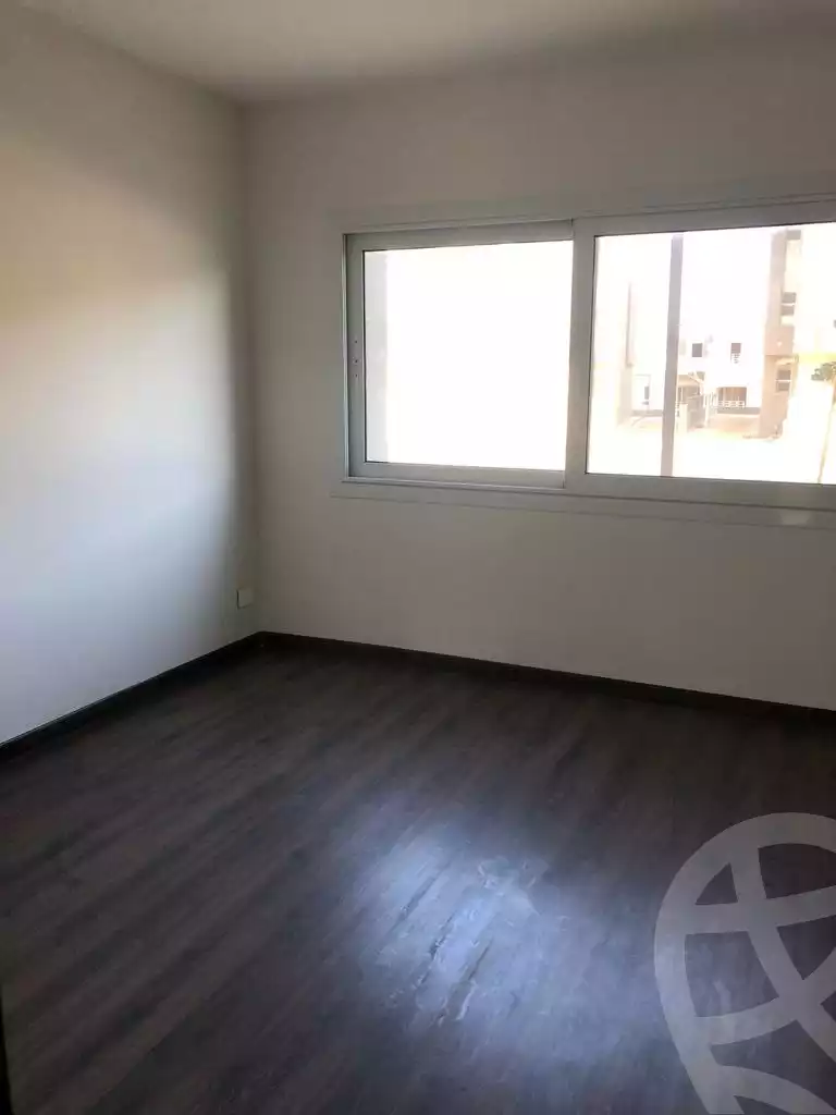 https://aqarmap.com.eg/en/listing/4374455-for-sale-cairo-el-sheikh-zayed-city-compounds-in-sheikh-zayed-etapa
