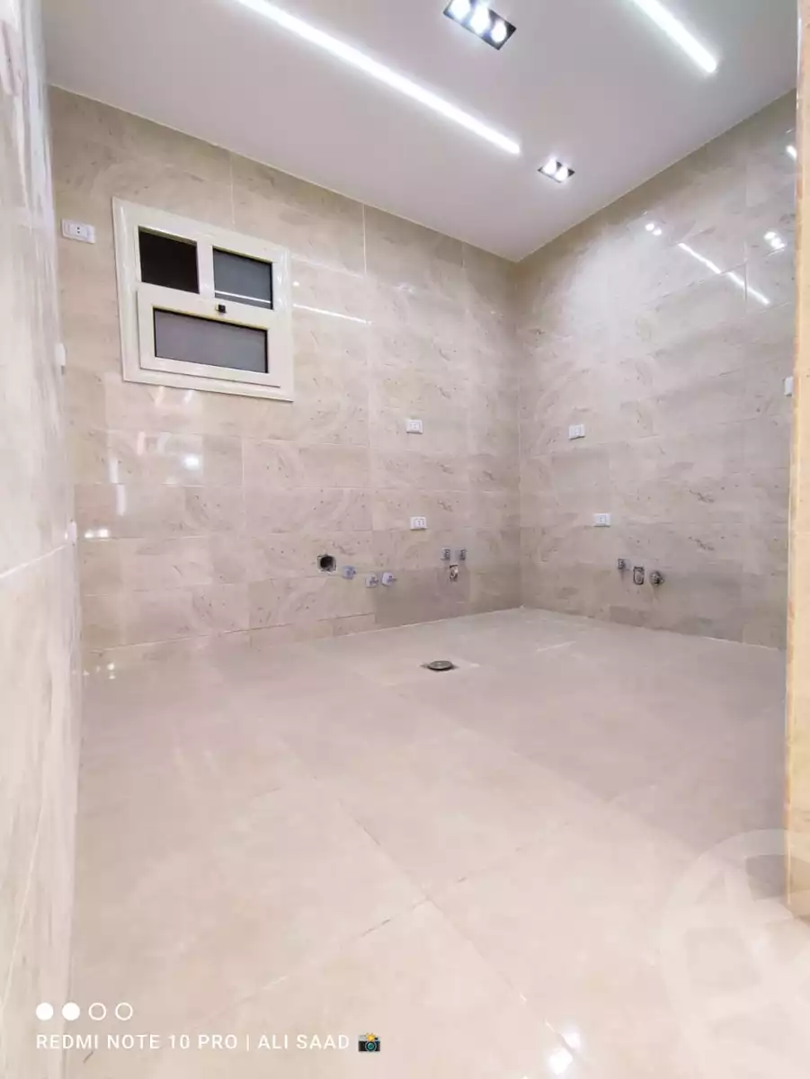 https://aqarmap.com.eg/ar/listing/4375359-for-sale-cairo-cairo-hdyq-lhrm-lmntq-t