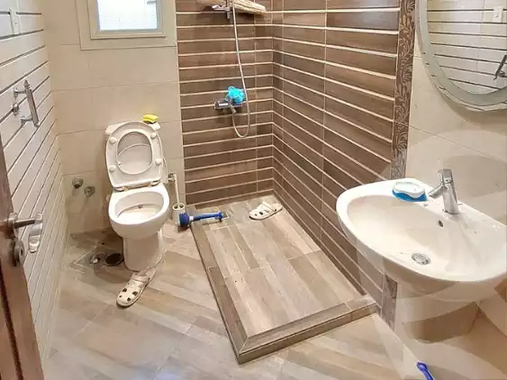 https://aqarmap.com.eg/ar/listing/4386666-for-rent-cairo-mokattam-lhdb-l-ly-shr-krym-bnwn