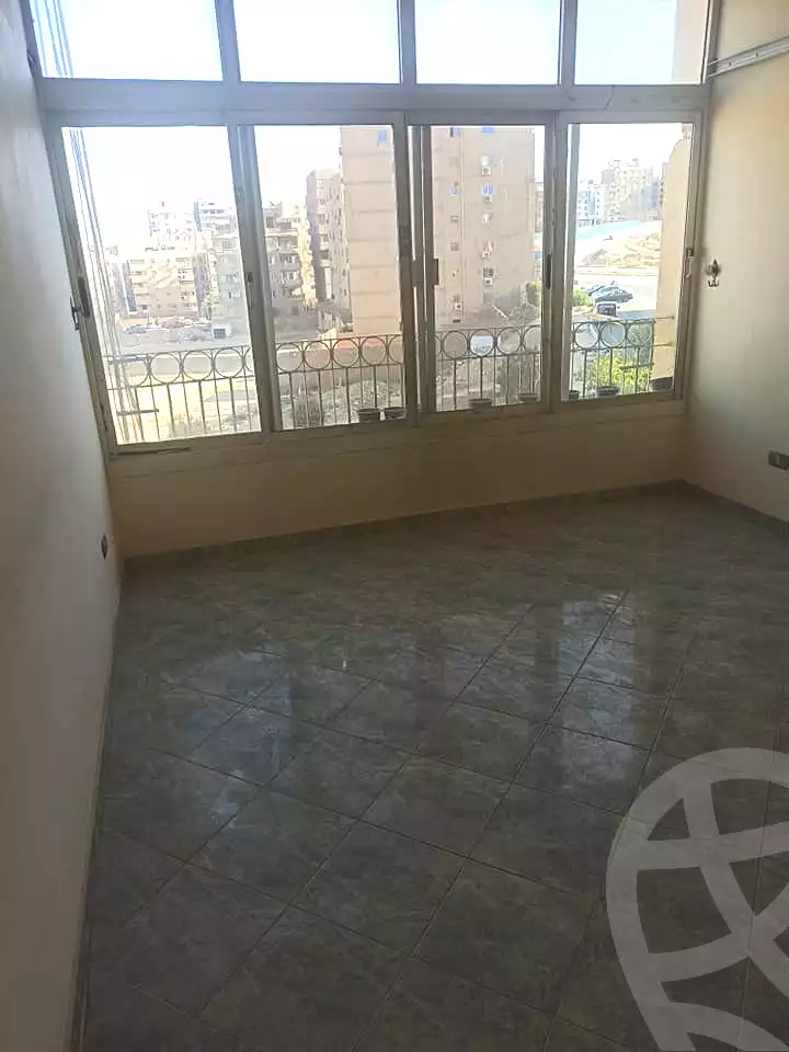 https://aqarmap.com.eg/ar/listing/4434485-for-sale-cairo-mokattam-lhdb-l-ly-shr-krym-bnwn