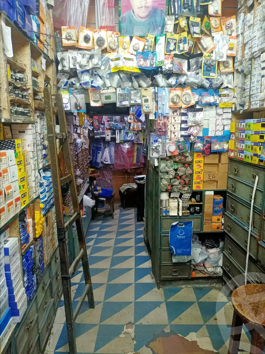 https://aqarmap.com.eg/ar/listing/4464362-for-sale-cairo-downtown-el-azbakya-nagib-al-rihani-st