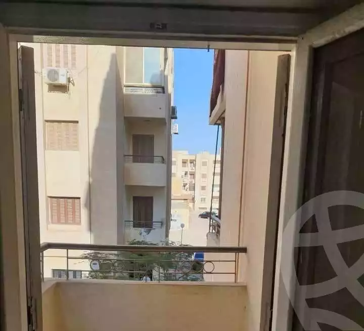 https://aqarmap.com.eg/en/listing/4473452-for-rent-cairo-new-cairo-compounds-la-rose