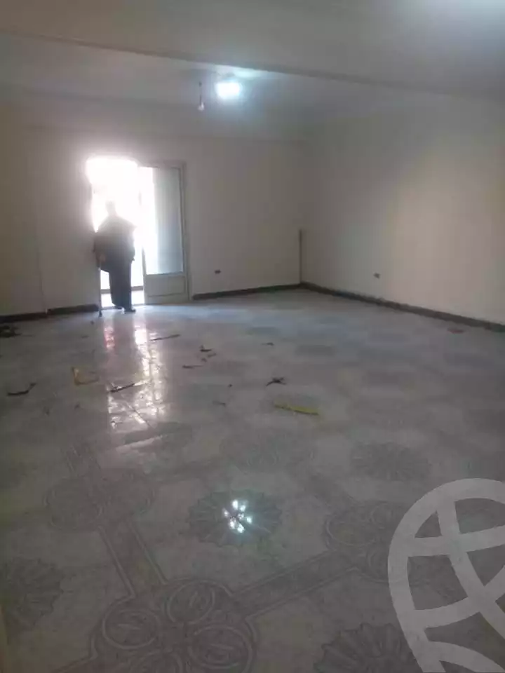 https://aqarmap.com.eg/ar/listing/4495217-for-rent-cairo-mokattam-shareaa-9