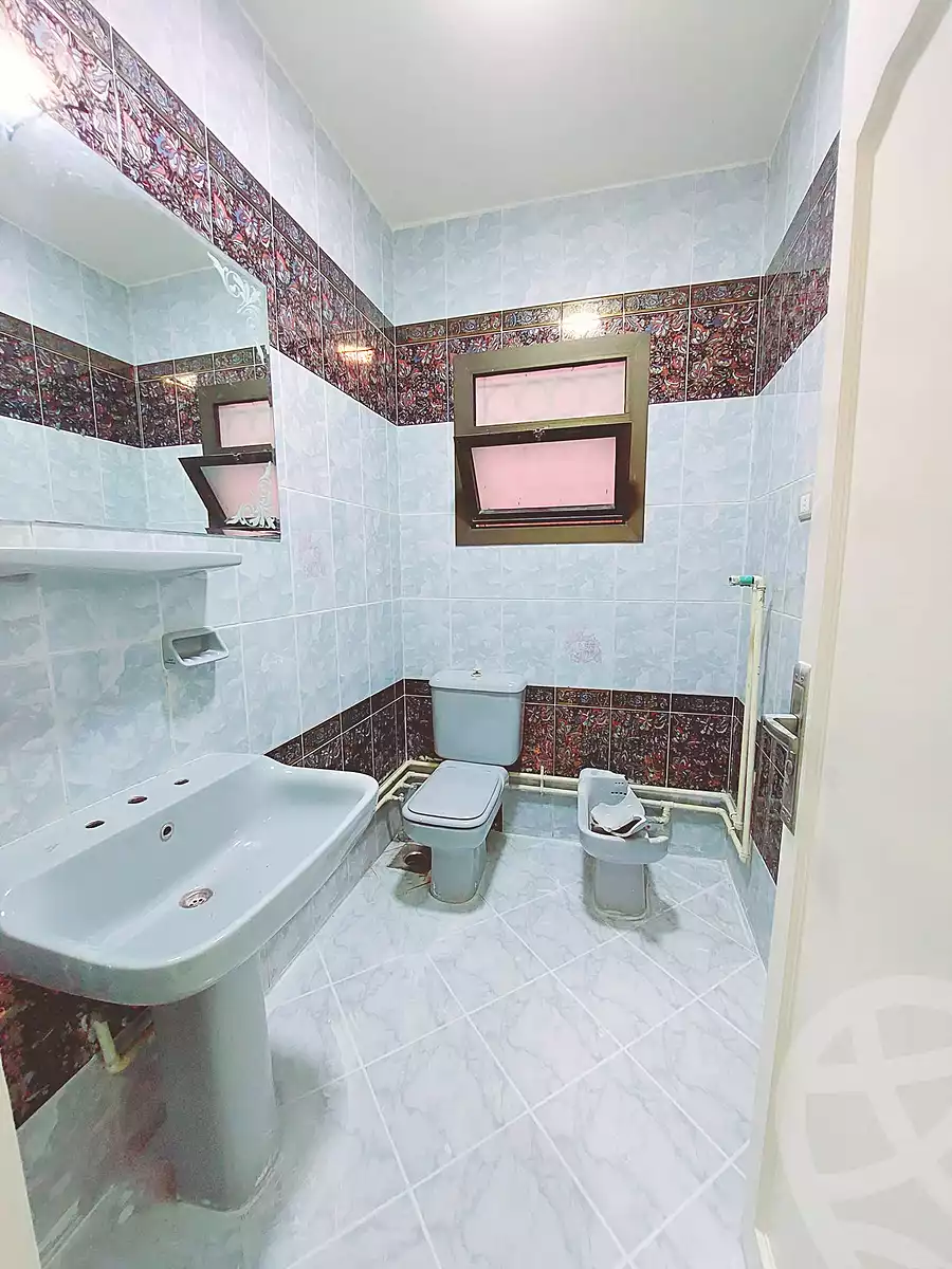 https://aqarmap.com.eg/en/listing/5273666-for-sale-alexandria-l-jmy-shataa-el-nakheel-el-yasmin-st