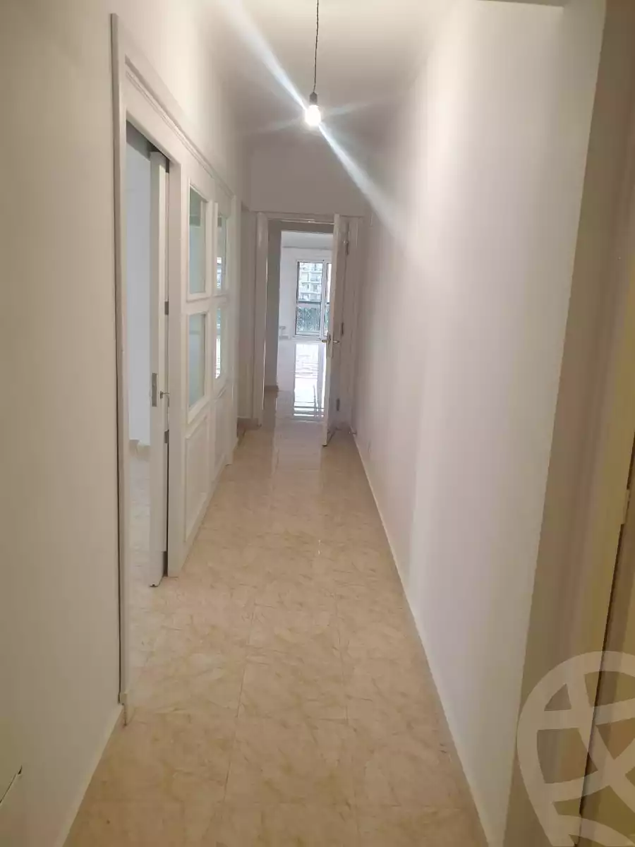 https://aqarmap.com.eg/en/listing/4530954-for-rent-cairo-new-cairo-lrhb-city-phase-10-farouk-el-baz-st