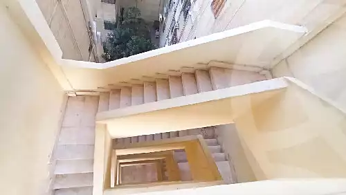 https://aqarmap.com.eg/ar/listing/4531821-for-sale-cairo-el-sheikh-zayed-city-el-hay-elawel-street-40