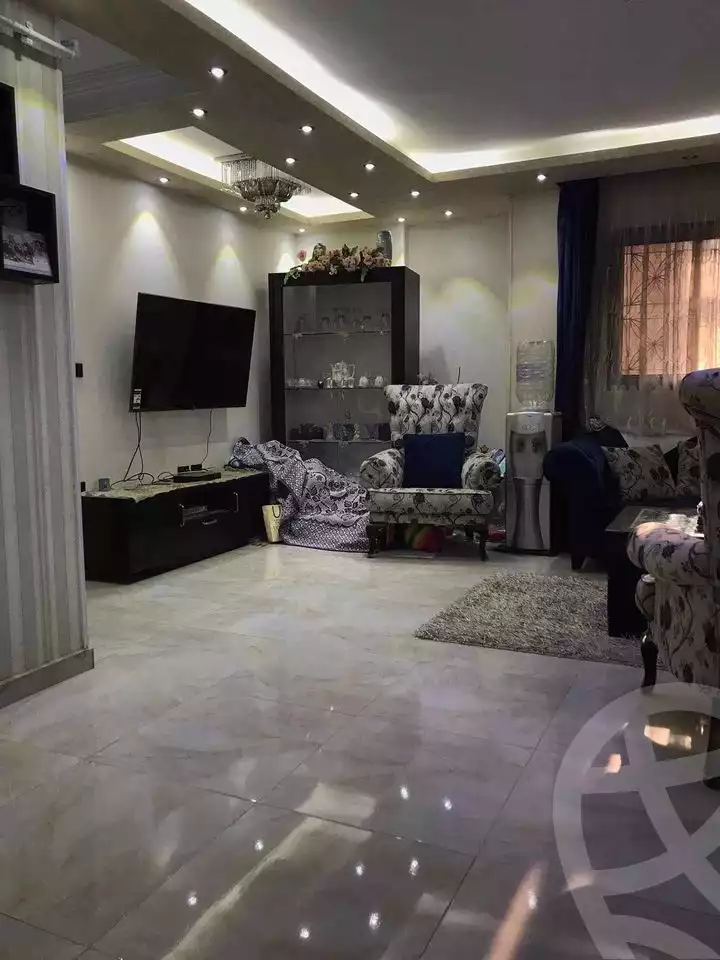 https://aqarmap.com.eg/en/listing/4550165-for-sale-cairo-el-zaytun-lzytwn-lbhry-salim-al-awal-st