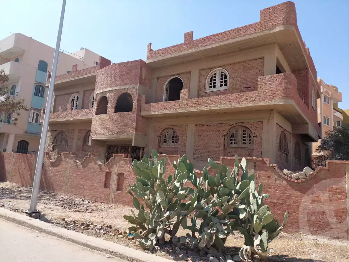 https://aqarmap.com.eg/en/listing/4954618-for-sale-cairo-6th-of-october-el-ahyaa-neighborhood-5th-street-2