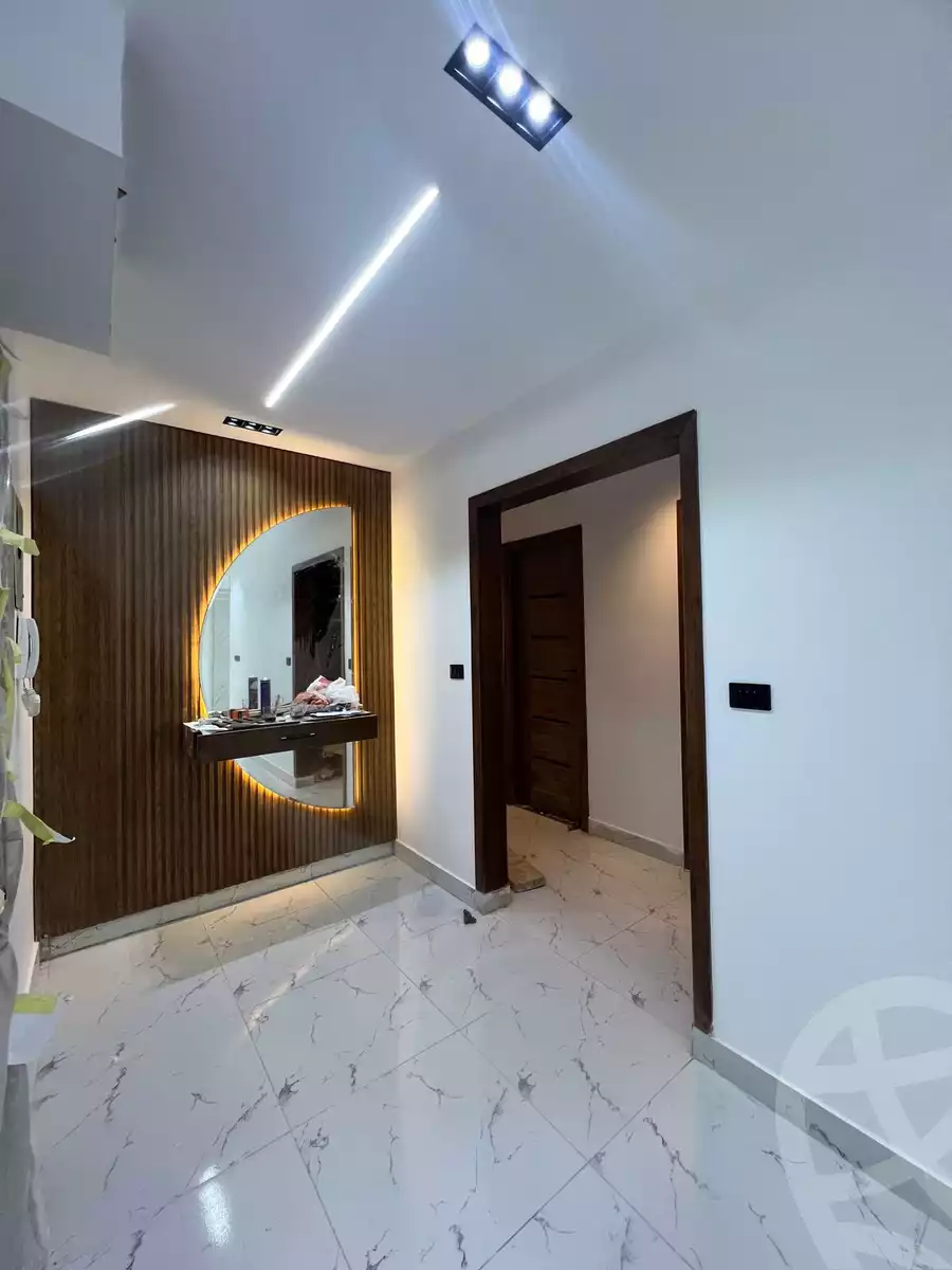 https://aqarmap.com.eg/en/listing/4642909-for-sale-cairo-new-cairo-lrhb-city-phase-1-alabnoudi-st