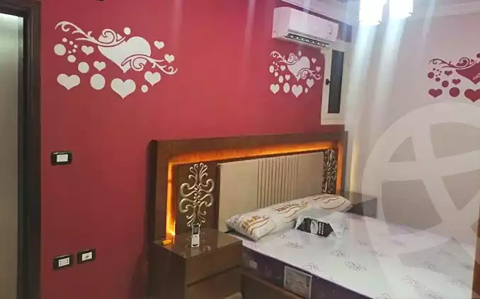 https://aqarmap.com.eg/ar/listing/4662657-for-sale-cairo-el-haram-shareaa-khatem-el-morsalen