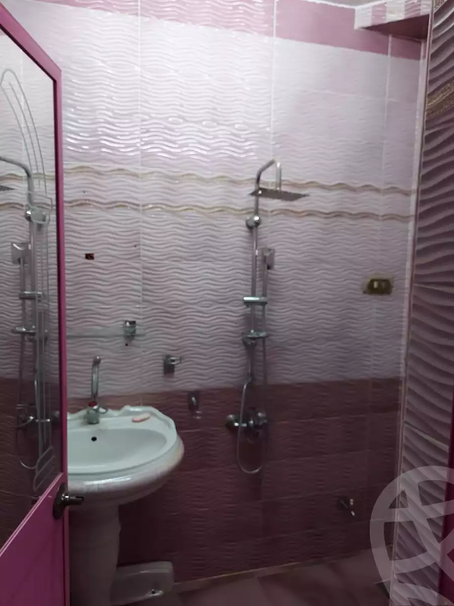 https://aqarmap.com.eg/ar/listing/4676244-for-sale-qalyubia-shubra-el-khaima-bahtim