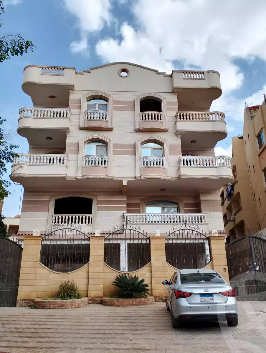 https://aqarmap.com.eg/ar/listing/4688349-for-sale-cairo-el-shorouk-lhy-lthlth-grb-neighbourhood-3