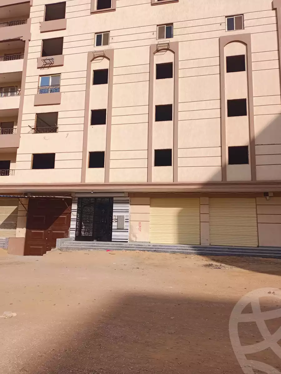 https://aqarmap.com.eg/ar/listing/4692984-for-sale-cairo-el-obour-ismailia-desert-road-el-nakheel-resort-amenhotep-and-october-co-operative-housing