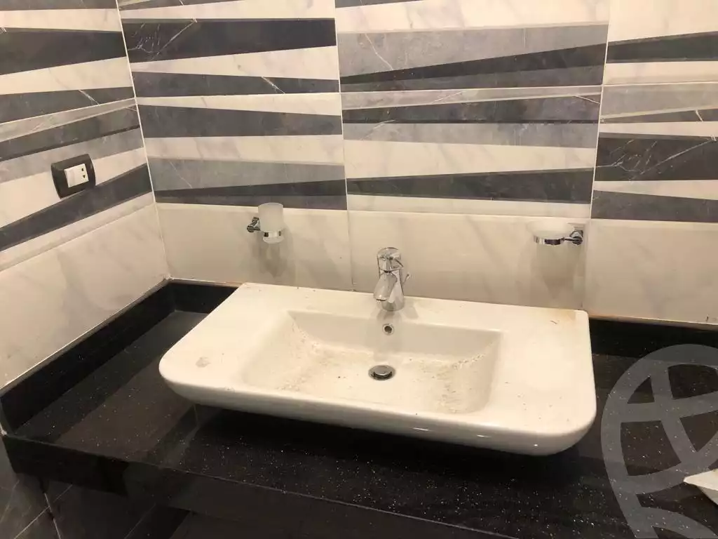 https://aqarmap.com.eg/ar/listing/5775678-for-rent-cairo-new-cairo-el-kornfol-el-kornfol-7