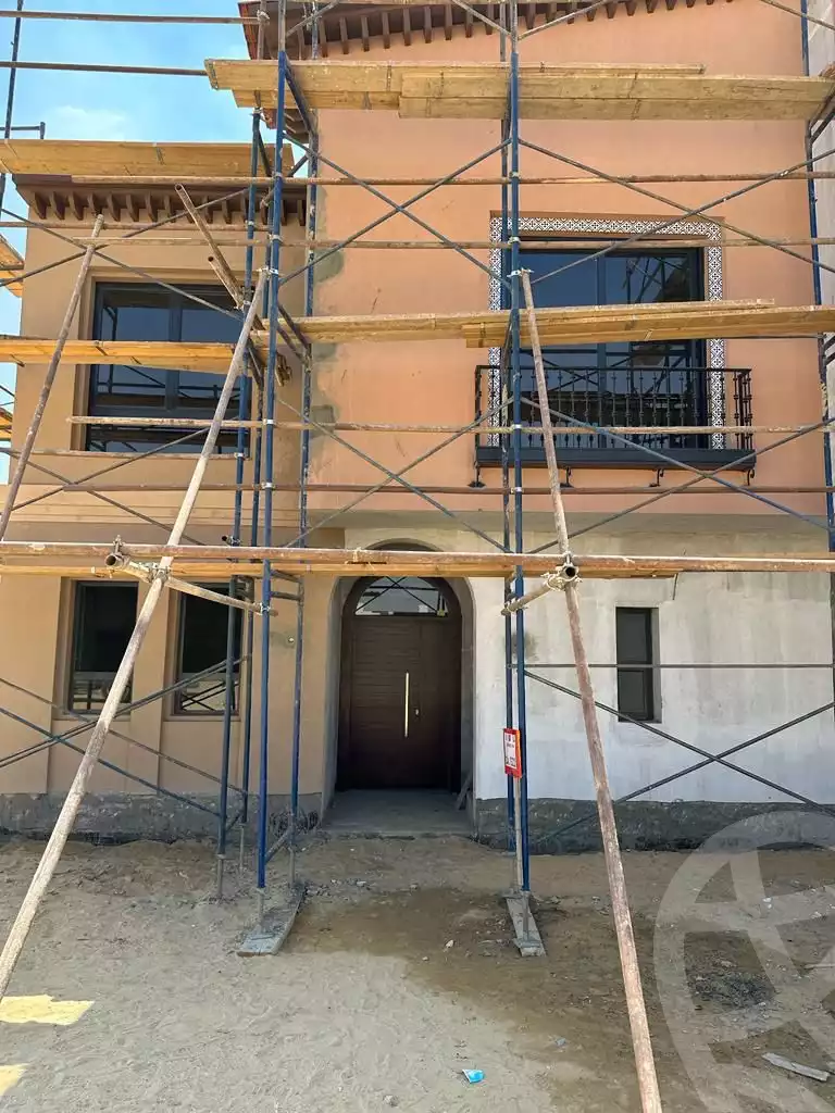 https://aqarmap.com.eg/en/listing/4719139-for-sale-cairo-el-sheikh-zayed-city-compounds-kmbwnd-fyldj-wyst-dr-llttwyr