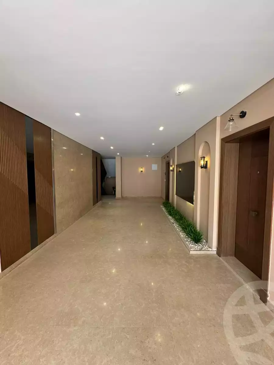 https://aqarmap.com.eg/ar/listing/4738523-for-sale-cairo-el-sheikh-zayed-city-compounds-kmbwnd-fyldj-wyst-dr-llttwyr