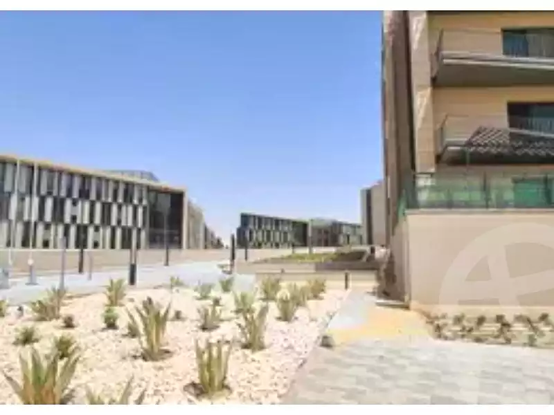 https://aqarmap.com.eg/ar/listing/4772135-for-sale-cairo-el-sheikh-zayed-city-compounds-syks-wyst-swdyk