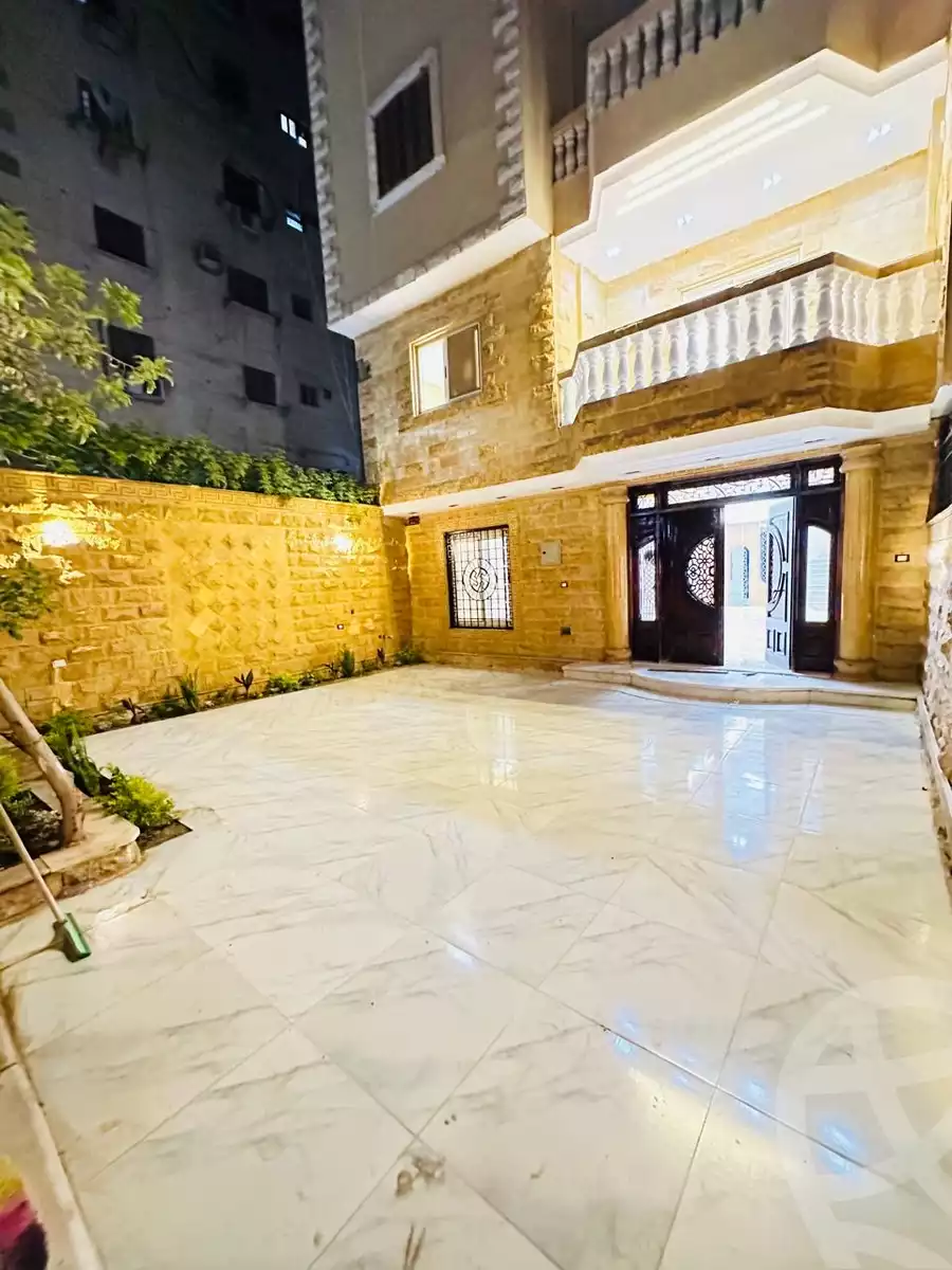 https://aqarmap.com.eg/ar/listing/4778313-for-sale-cairo-hdyq-lhrm--mntq-b