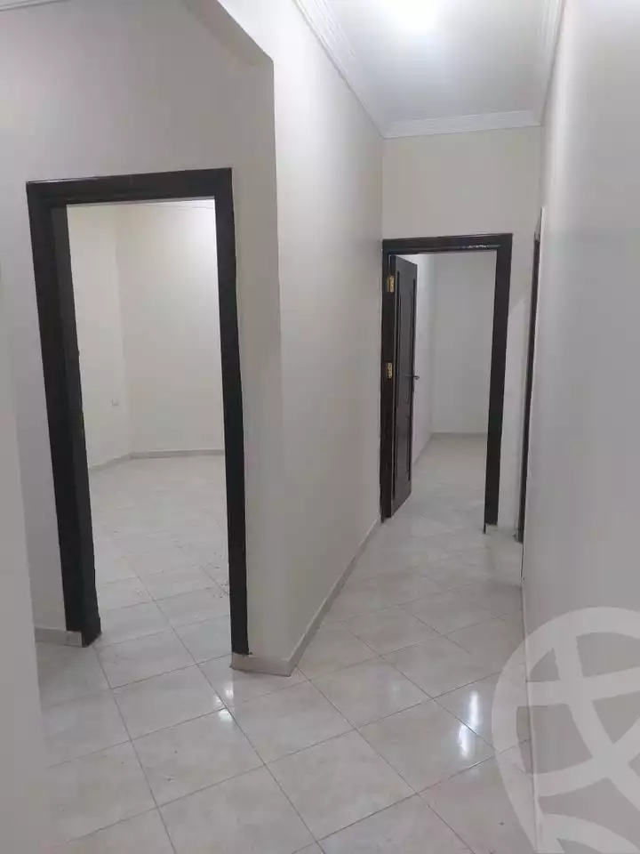 https://aqarmap.com.eg/ar/listing/4839458-for-rent-sohag-mntq-fr-y-bswhj