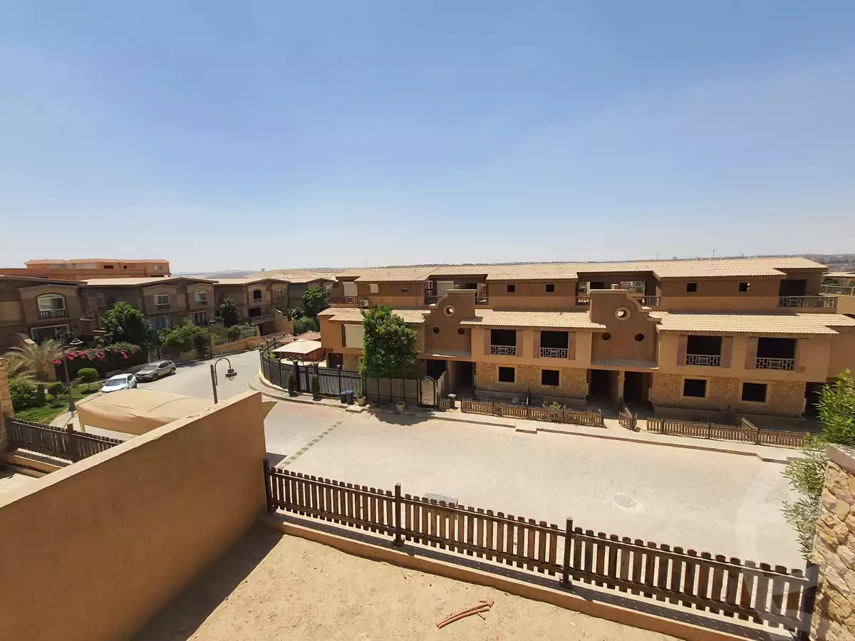 https://aqarmap.com.eg/ar/listing/4840703-for-sale-cairo-6th-of-october-compounds-pyramids-walk