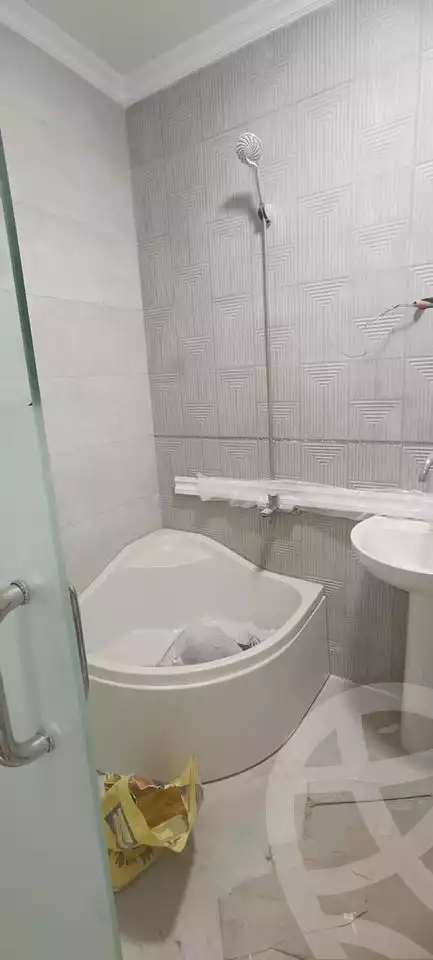 https://aqarmap.com.eg/ar/listing/4859747-for-rent-cairo-el-maadi-zahraa-el-maadi-al-khamseen-st