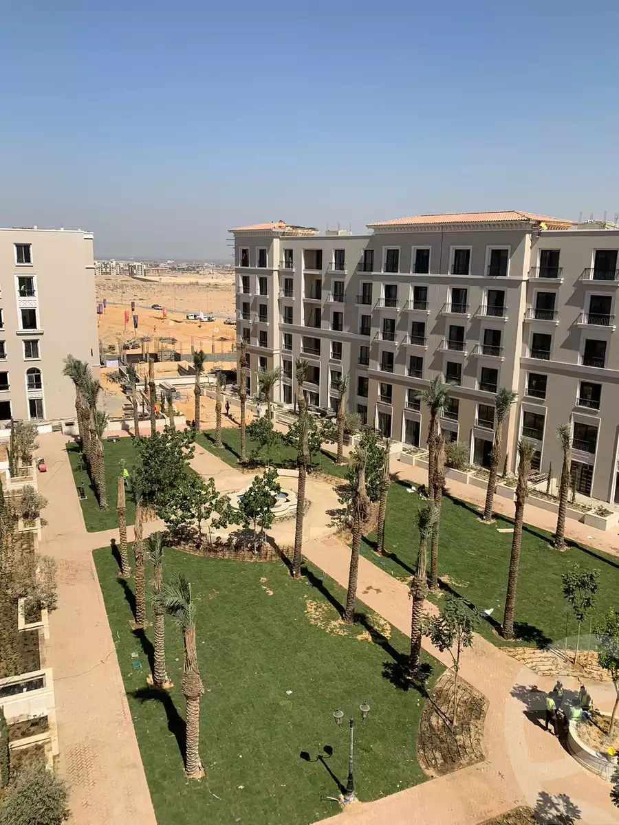 https://aqarmap.com.eg/ar/listing/5507480-for-sale-cairo-el-sheikh-zayed-city-compounds-kmbwnd-fyldj-wyst-dr-llttwyr