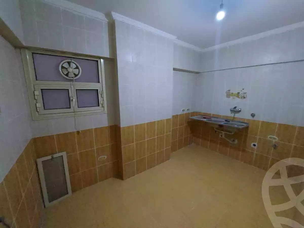 https://aqarmap.com.eg/ar/listing/4784094-for-rent-alexandria-smouha-el-nasr-st
