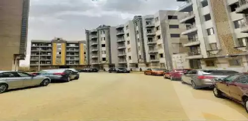 https://aqarmap.com.eg/ar/listing/4905172-for-sale-cairo-new-cairo-el-kattameya-compounds-in-kattameya-kmbwnd-mkny-lmnswr-llttwyr