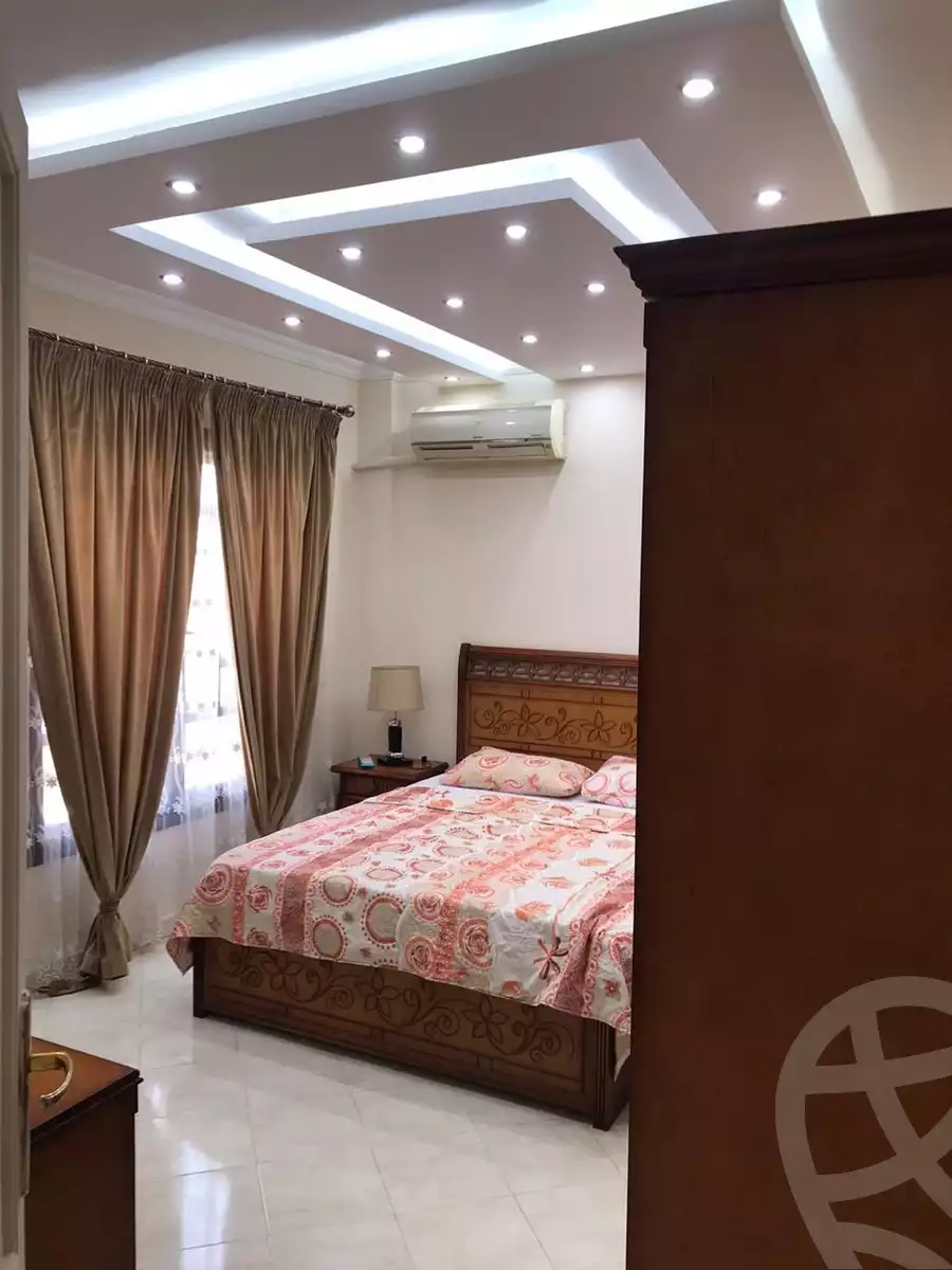 https://aqarmap.com.eg/ar/listing/4910848-for-rent-cairo-new-cairo-lrhb-city-phase-5-ibn-rushd-st