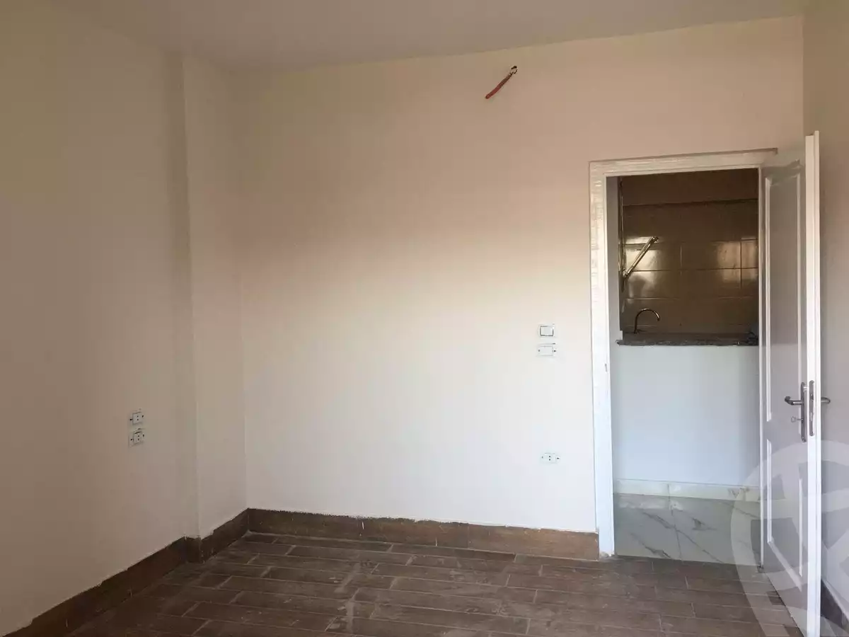 https://aqarmap.com.eg/en/listing/4925812-for-rent-cairo-mokattam-manteqt-ganob-s