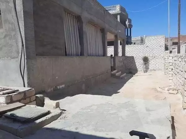 https://aqarmap.com.eg/ar/listing/4928677-for-sale-marsa-matruh-marsa-matrouh-city-alam-el-roum-st